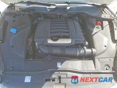 Zdjęcie 12 z 13 samochodu: 2017 PORSCHE CAYENNE VIN:WP1AA2A22HKA84866 - miniatura