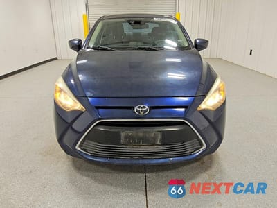 Piąte zdjęcie samochodu w środku: 2017 TOYOTA YARIS IA BASE VIN:3MYDLBYV2HY162249 - miniatura
