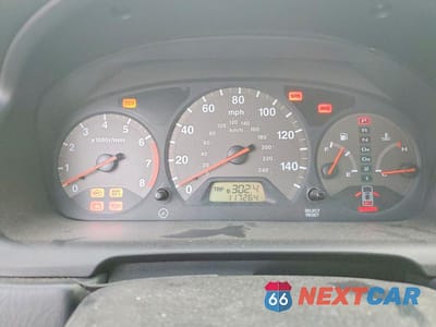 Zdjęcie 9 z 11 samochodu: 2002 HONDA ACCORD EX VIN:1HGCG22552A018943 - miniatura