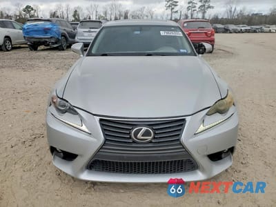 Piąte zdjęcie samochodu w środku: 2016 LEXUS IS 200T BASE VIN:JTHBA1D26G5009871 - miniatura