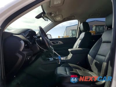 Zdjęcie 7 z 12 samochodu: 2019 CHEVROLET TRAVERSE LT VIN:1GNERHKW2KJ186639 - miniatura