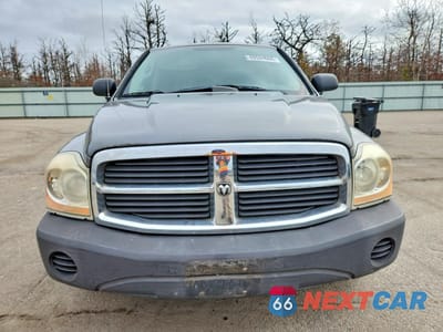 Piąte zdjęcie samochodu w środku: 2005 DODGE DURANGO ST VIN:1D4HD38N45F589781 - miniatura