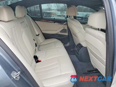 Zdjęcie 10 z 11 samochodu: 2021 BMW 530 XI VIN:WBA13BJ02MCH11998 - miniatura