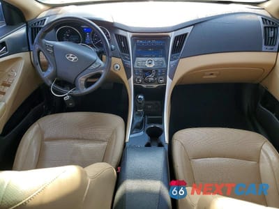 Zdjęcie 8 z 12 samochodu: 2012 HYUNDAI SONATA HYBRID BASE VIN:KMHEC4A43CA040816 - miniatura