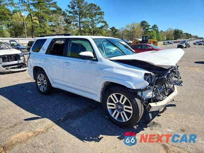 Czwarte zdjęcie samochodu z boku: 2022 TOYOTA 4RUNNER TRD SPORT VIN:JTEAU5JR3N5262085 - miniatura