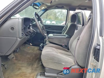 Zdjęcie 7 z 12 samochodu: 2005 CHEVROLET SILVERADO C1500 VIN:2GCEC19T251259536 - miniatura