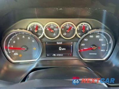 Zdjęcie 6 z 10 samochodu: 2023 CHEVROLET TAHOE C1500 VIN:1GNSCLED6PR285782 - miniatura