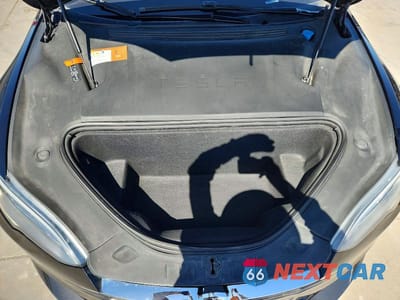 Zdjęcie 11 z 12 samochodu: 2018 TESLA MODEL S VIN:5YJSA1E21JF275577 - miniatura