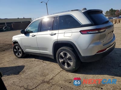 Drugie zdjęcie samochodu z przodu: 2023 JEEP GRAND CHEROKEE VIN:1C4RJYB64PC626082 - miniatura