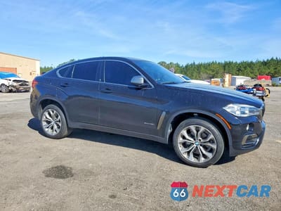 Czwarte zdjęcie samochodu z boku: 2018 BMW X6 SDRIVE35I VIN:5UXKU0C53J0G80841 - miniatura