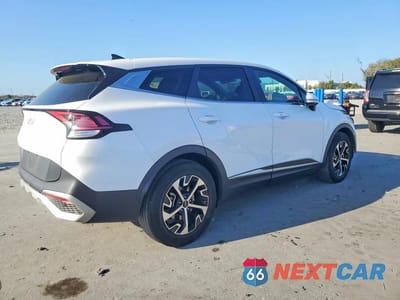 Trzecie zdjęcie samochodu z tyłu: 2023 KIA SPORTAGE EX VIN:5XYK33AF5PG115637 - miniatura