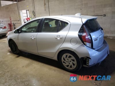 Drugie zdjęcie samochodu z przodu: 2016 TOYOTA PRIUS C TWO VIN:JTDKDTB3XG1118454 - miniatura