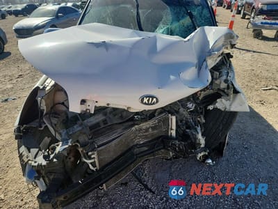 Zdjęcie 11 z 11 samochodu: 2014 KIA SOUL + VIN:KNDJP3A50E7070267 - miniatura