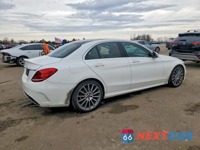 Trzecie zdjęcie samochodu z tyłu: 2018 MERCEDES-BENZ C 300 VIN:55SWF4JB6JU276474 - miniatura