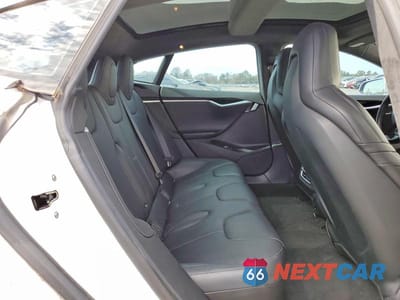 Zdjęcie 10 z 12 samochodu: 2016 TESLA MODEL S VIN:5YJSA1E2XGF155947 - miniatura