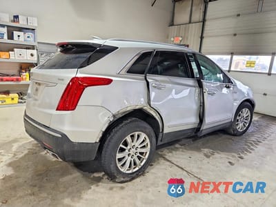 Trzecie zdjęcie samochodu z tyłu: 2017 CADILLAC XT5 VIN:1GYKNARS5HZ211734 - miniatura
