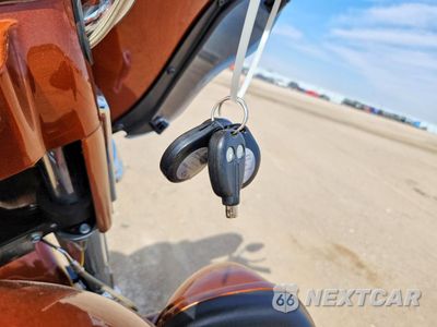 Zdjęcie 8 z 9 samochodu: 2008 HARLEY-DAVIDSON FLHTCUSE3 105TH ANNIVERSARY EDITION VIN:1HD1PR8418Y957549 - miniatura