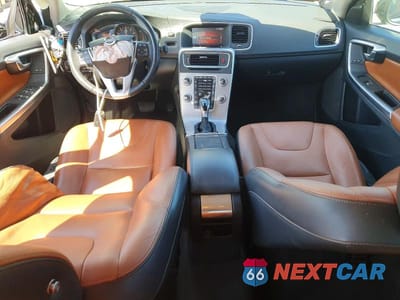 Zdjęcie 8 z 11 samochodu: 2017 VOLVO S60 PREMIER VIN:LYV402HK4HB150890 - miniatura