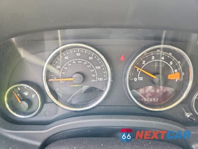 Zdjęcie 9 z 12 samochodu: 2014 JEEP COMPASS LATITUDE VIN:1C4NJDEB7ED816174 - miniatura