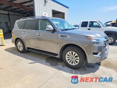 Czwarte zdjęcie samochodu z boku: 2023 NISSAN ARMADA SV VIN:JN8AY2AC9P9181756 - miniatura