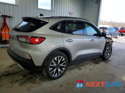 Trzecie zdjęcie samochodu z tyłu: 2020 FORD ESCAPE SE SPORT VIN:1FMCU0BZ0LUB80814 - miniatura