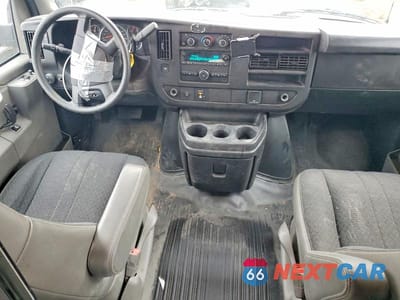 Zdjęcie 8 z 13 samochodu: 2022 GMC SAVANA G2500 VIN:1GTW7AFP9N1166759 - miniatura