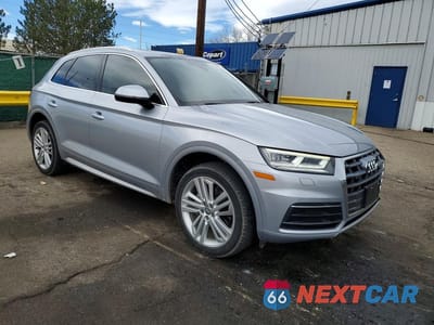Czwarte zdjęcie samochodu z boku: 2019 AUDI Q5 PREMIUM PLUS VIN:WA1BNAFY6K2079740 - miniatura