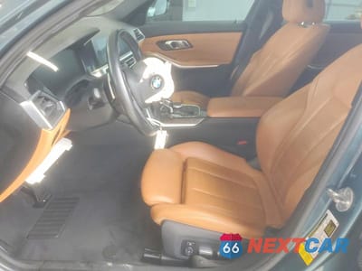 Zdjęcie 7 z 12 samochodu: 2019 BMW 330I VIN:WBA5R1C58KAK11871 - miniatura