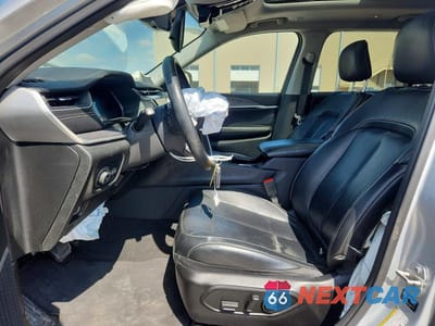 Zdjęcie 7 z 12 samochodu: 2021 JEEP GRAND CHEROKEE L LIMITED VIN:1C4RJJBG5M8126348 - miniatura