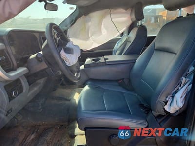 Zdjęcie 7 z 13 samochodu: 2024 FORD F350 SUPER DUTY VIN:1FT8W3BAXREE60517 - miniatura
