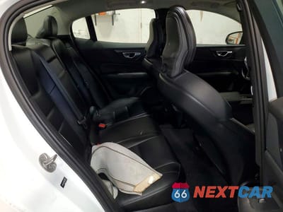 Zdjęcie 10 z 11 samochodu: 2024 VOLVO S60 CORE VIN:7JRL12FK5RG323125 - miniatura