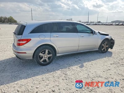 Trzecie zdjęcie samochodu z tyłu: 2011 MERCEDES-BENZ R 350 4MATIC VIN:4JGCB6FE6BA117992 - miniatura