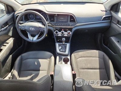 Zdjęcie 8 z 12 samochodu: 2019 HYUNDAI ELANTRA SE VIN:5NPD74LF5KH440130 - miniatura