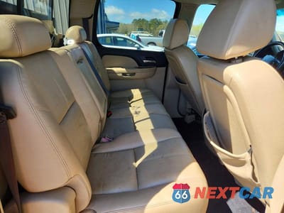 Zdjęcie 10 z 12 samochodu: 2008 CHEVROLET SILVERADO K2500 HEAVY DUTY VIN:1GCHK23688F206345 - miniatura