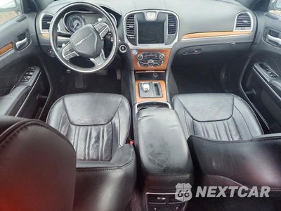 Zdjęcie 8 z 12 samochodu: 2015 CHRYSLER 300 VIN:2C3CCASGXFH797953 - miniatura