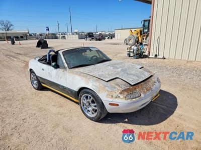 Czwarte zdjęcie samochodu z boku: 1991 MAZDA MX-5 MIATA VIN:JM1NA3519M1220517 - miniatura