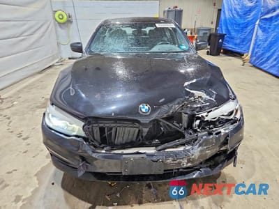 Piąte zdjęcie samochodu w środku: 2017 BMW 530 XI VIN:WBAJA7C32HG458560 - miniatura