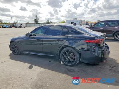 Drugie zdjęcie samochodu z przodu: 2020 ALFA ROMEO GIULIA VIN:ZARFAMAN0L7635973 - miniatura