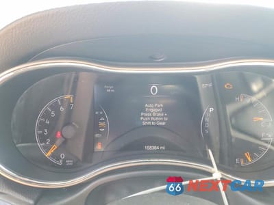 Zdjęcie 9 z 13 samochodu: 2015 JEEP GRAND CHEROKEE LAREDO VIN:1C4RJEAG7FC230932 - miniatura