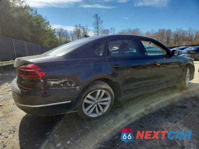 Trzecie zdjęcie samochodu z tyłu: 2019 VOLKSWAGEN PASSAT WOLFSBURG VIN:1VWLA7A31KC006836 - miniatura
