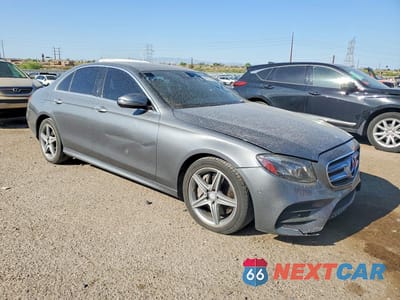 Czwarte zdjęcie samochodu z boku: 2017 MERCEDES-BENZ E 300 VIN:WDDZF4JB1HA189881 - miniatura