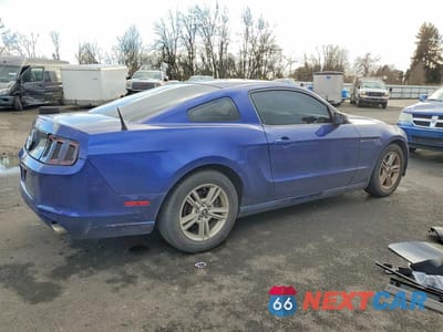Trzecie zdjęcie samochodu z tyłu: 2014 FORD MUSTANG VIN:1ZVBP8AMXE5332636 - miniatura