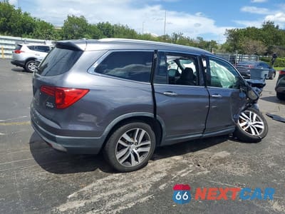 Trzecie zdjęcie samochodu z tyłu: 2017 HONDA PILOT ELITE VIN:5FNYF6H03HB092369 - miniatura