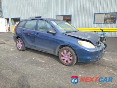 Czwarte zdjęcie samochodu z boku: 2004 TOYOTA MATRIX BASE VIN:2T1KR32E34C181485 - miniatura