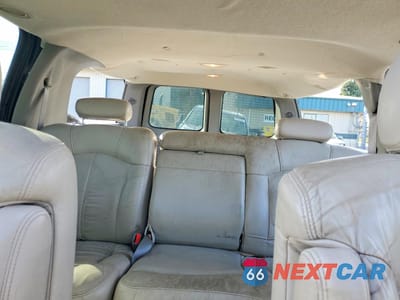 Zdjęcie 10 z 13 samochodu: 2000 CHEVROLET SUBURBAN K2500 VIN:3GNGK26UXYG223384 - miniatura