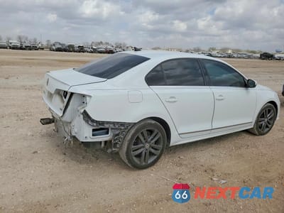 Trzecie zdjęcie samochodu z tyłu: 2018 VOLKSWAGEN JETTA SEL VIN:3VWL17AJ5JM211295 - miniatura