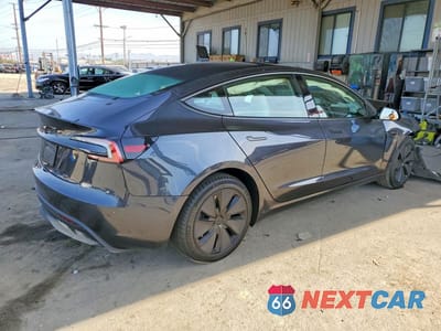 Trzecie zdjęcie samochodu z tyłu: 2026 TESLA MODEL 3 VIN:5YJ3E1EA0TF125902 - miniatura