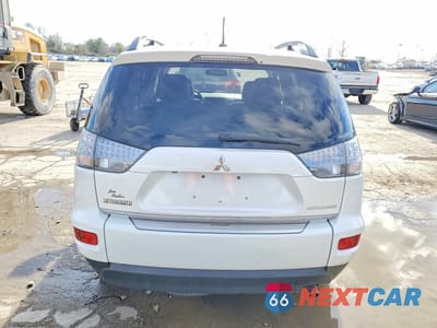 Zdjęcie 6 z 12 samochodu: 2013 MITSUBISHI OUTLANDER SE VIN:JA4JT3AW7DU005222 - miniatura