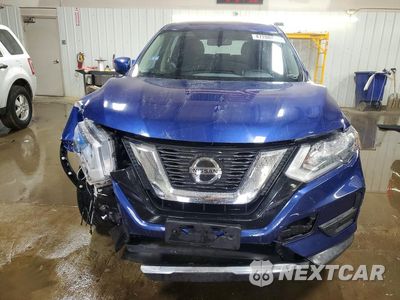 Piąte zdjęcie samochodu w środku: 2018 NISSAN ROGUE S VIN:KNMAT2MV1JP550300 - miniatura