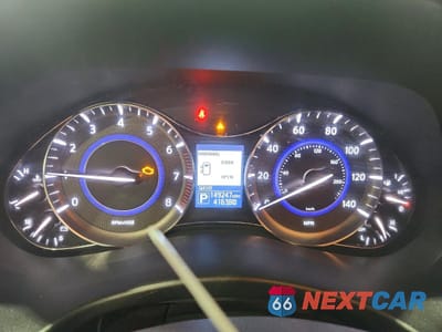 Zdjęcie 9 z 14 samochodu: 2015 INFINITI QX80 BASE VIN:JN8AZ2NF6F9573495 - miniatura